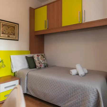 Tuguest Maestro Breton Apartment-2